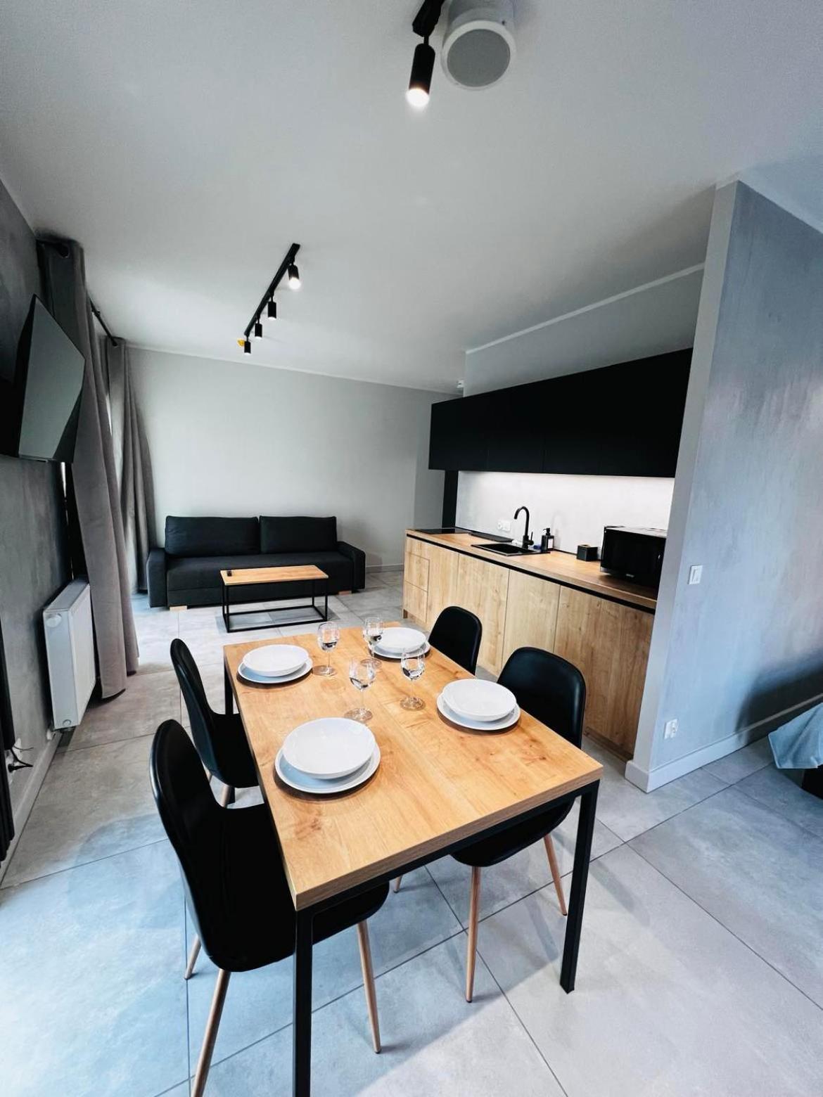 Property Apart - Legnicka Business Center วรอตซวาฟ ภายนอก รูปภาพ